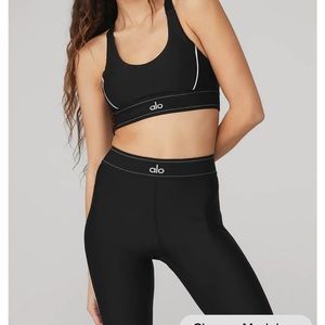 COPY - Alo airlift suit up bra NWT size L